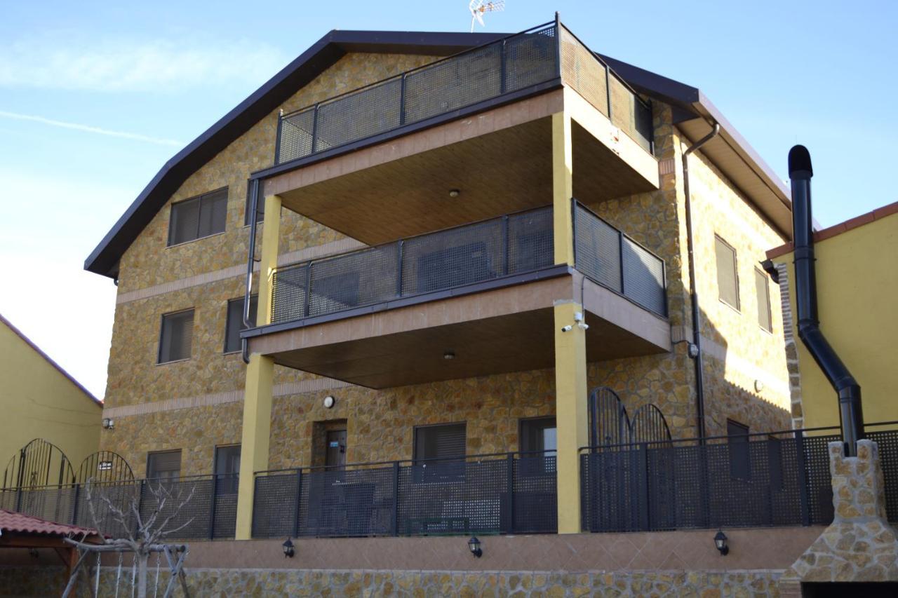 Apartamentos "Casa Rural De Aldea" Aldea del Fresno Exterior photo
